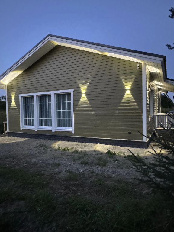 Фотография Коттеджа Частный дом Домик в деревне у леса