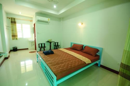 Фотография гостиницы Vaccinated Staff - OYO 799 Pudsadee Hotel