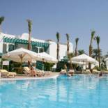 Фотография гостиницы Falcon Hills Hotel