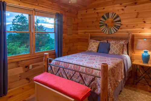 Фотография гостевого дома 4 Bed 4 Bath Vacation home in Sylva