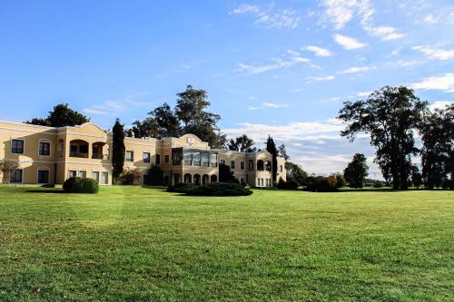 Фотография гостиницы Wyndham Garden Luján