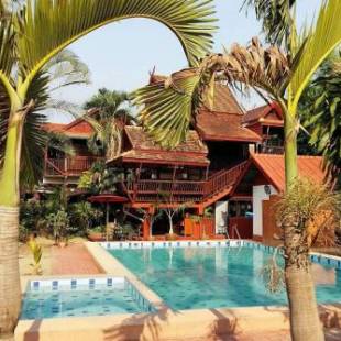 Фотографии гостиницы
Golden Teak Home Resort