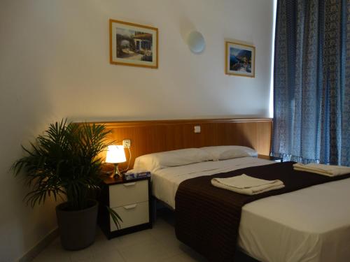 Фотография гостевого дома Hostal Mont Thabor