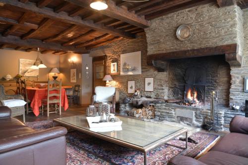 Фотография гостевого дома A Bouillon, gîte de charme à 50m de la Semois et de ses bains