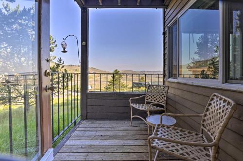 Фотография гостевого дома Ski-In and Ski-Out Granby Ranch Condo with Hot Tub!