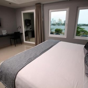 Фотография гостиницы Hotel Santa Cecilia B&B