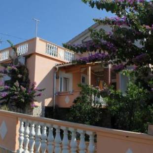 Фотографии гостевого дома
Apartments with a parking space Sali, Dugi otok - 8153