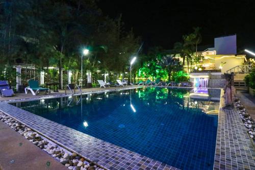Фотография гостиницы Natural Beach Hotel Pattaya