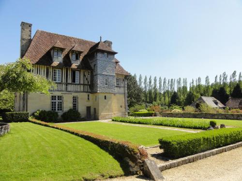 Фотография гостиницы Les Manoirs des Portes de Deauville - Small Luxury Hotel Of The World