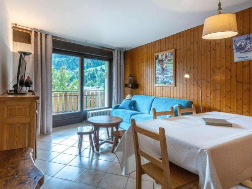 Фотография гостевого дома Appartement La Clusaz, 2 pièces, 4 personnes - FR-1-304-11
