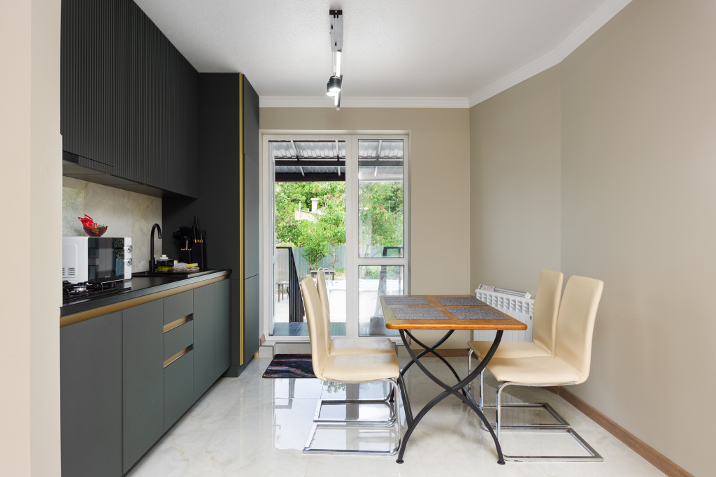 Фотография Коттеджа Частный Дом ШикаЛад Кмв с Зоной Отдыха на Улице