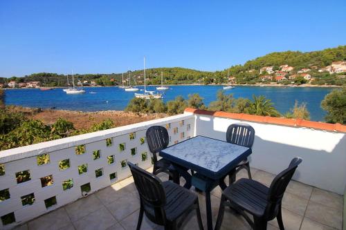 Фотография гостевого дома Seaside holiday house Cove Gradina, Korcula - 4457