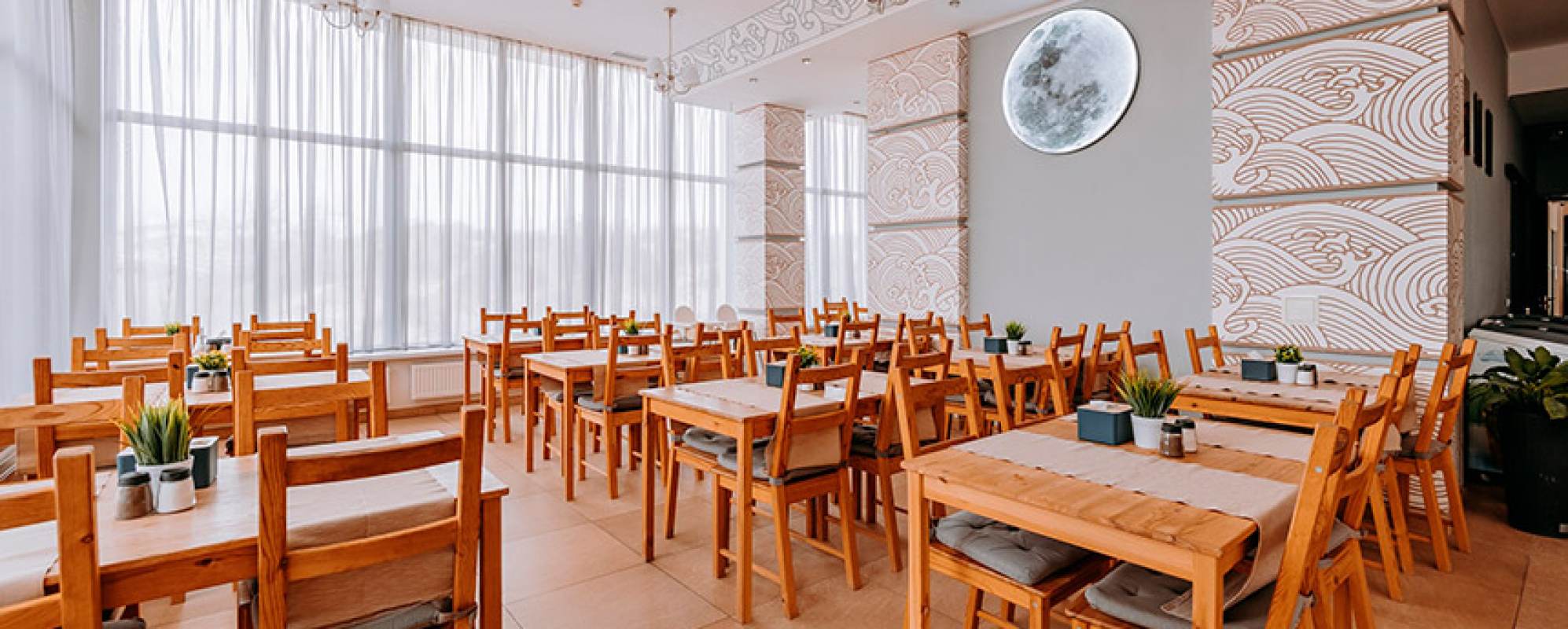 Фотографии банкетного зала Зал кафе Луна