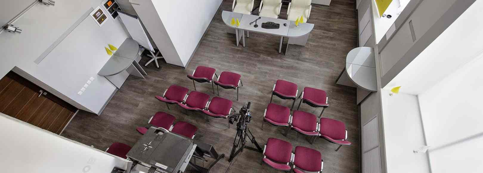 Фотография конференц-зала АУ ВО "Областной Дом журналистов"