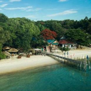 Фотографии гостевого дома
Apache Loongdum Koh Samed อาปาเช่ อ่าวลุงดำ เกาะเสม็ด