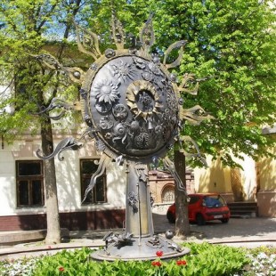 Фотография памятника Скульптура Пасхальное солнышко