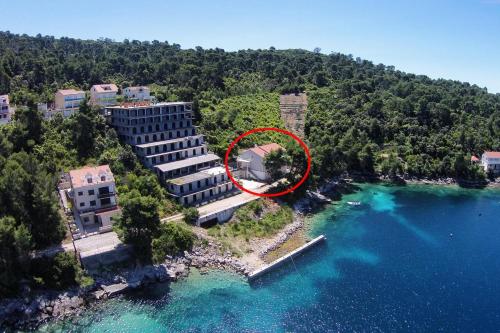 Фотография гостевого дома Apartments by the sea Brna, Korcula - 9159