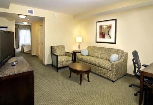 Фотография гостиницы Hilton Garden Inn Charlotte/Ayrsley