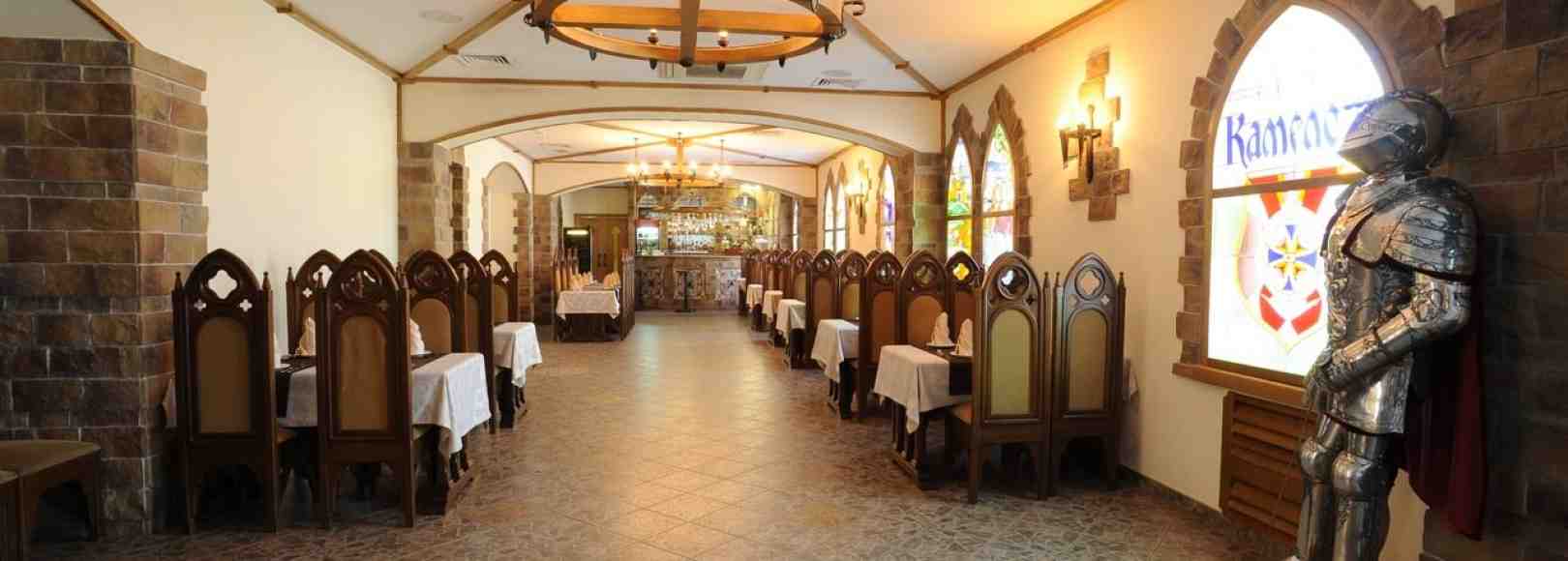 Фотография банкетного зала Камелот