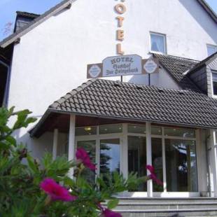 Фотографии гостиницы
Hotel Gasthof zur Heinzebank