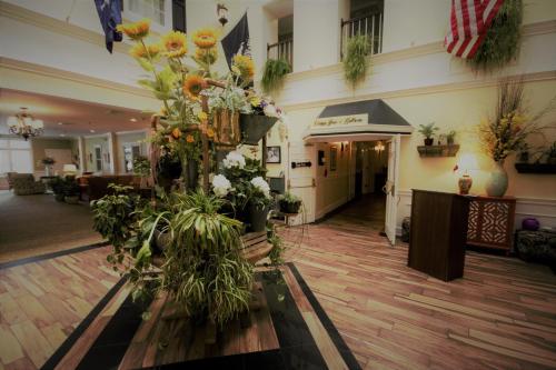 Фотография гостиницы Inn on the Square