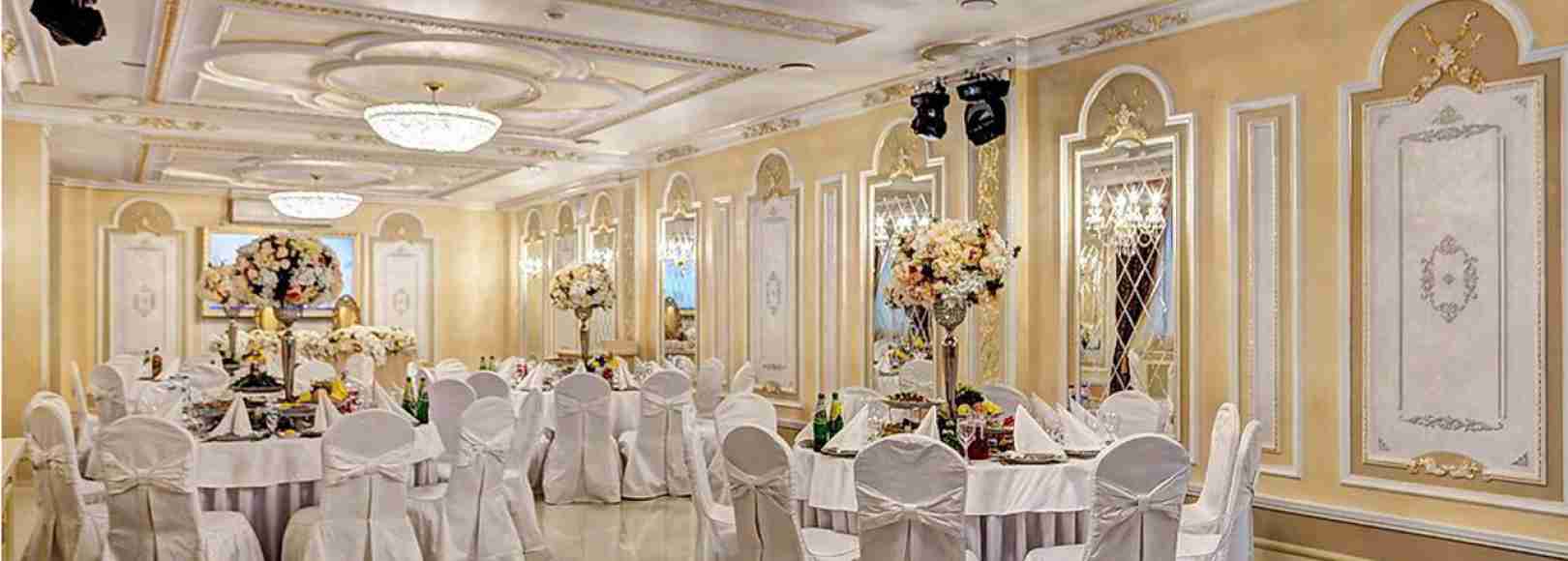 Фотография банкетного зала Версаль