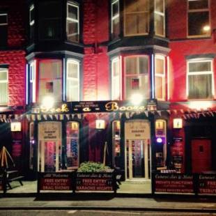 Фотографии гостиницы
Peek-a-Booze - Budget Hotel - Adults Only