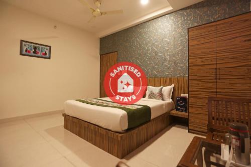 Фотографии гостиницы
Vaccinated Staff - Capital O 9304 Hotel Swastika