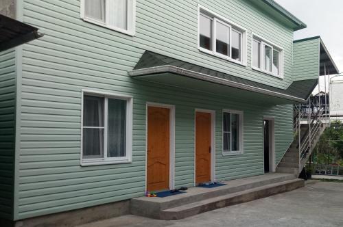 Фотография гостевого дома У Сергея на Фестивальной, 15