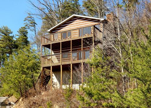 Фотография гостевого дома Amazing View #223 by Aunt Bug's Cabin Rentals