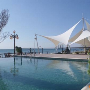 Фотография гостиницы The Crescent Beach