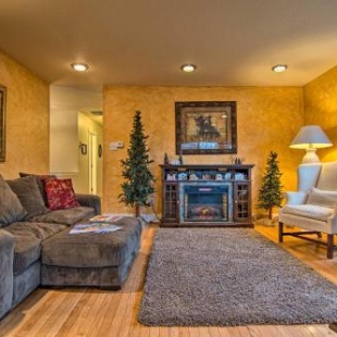 Фотография гостевого дома Modern Creekside Home with Easy Dtwn Denver Access!