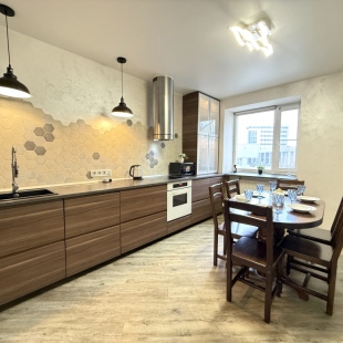 Фотография квартиры Элитные в центре города для большой компании