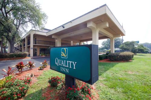 Фотография гостиницы Quality Inn Orange Park Jacksonville