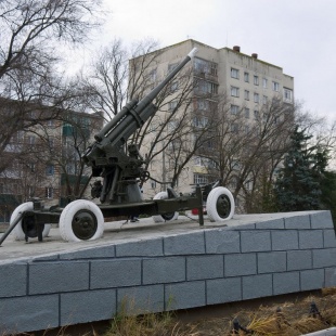 Фотография памятника Зенитка в память обороны города