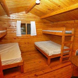 Фотографии базы отдыха 
            Arrowhead Camping Resort Cabin 1