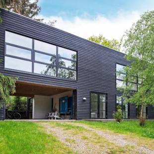 Фотографии гостевого дома 
            Four-Bedroom Holiday home in Ebeltoft 22