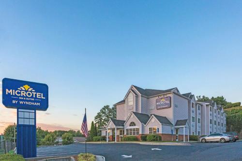 Фотография гостиницы Microtel Inn & Suites by Wyndham Norcross