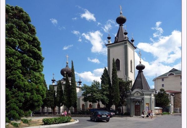 Фотография храма Храм во имя всех Крымских святых и вмч. Феодора Стратилата 