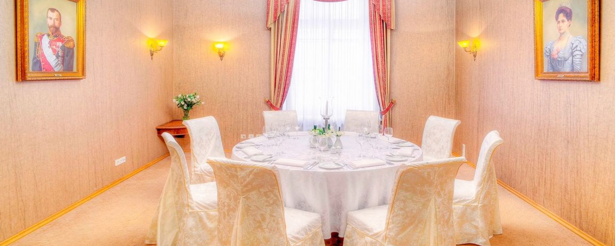 Фотографии конференц-зала Романовский