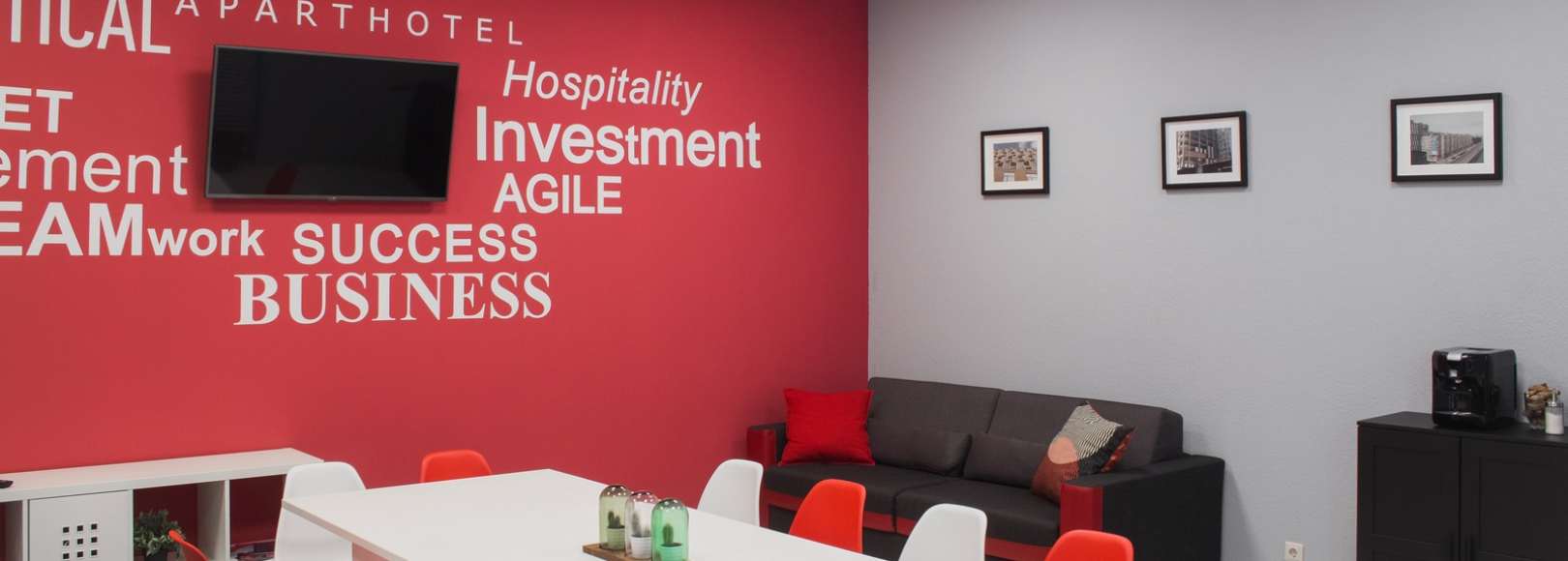 Фотография конференц-зала Вертикаль