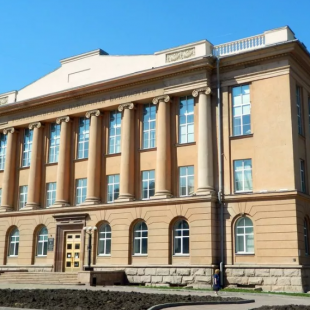 Фотография достопримечательности Челябинская областная универсальная научная библиотека