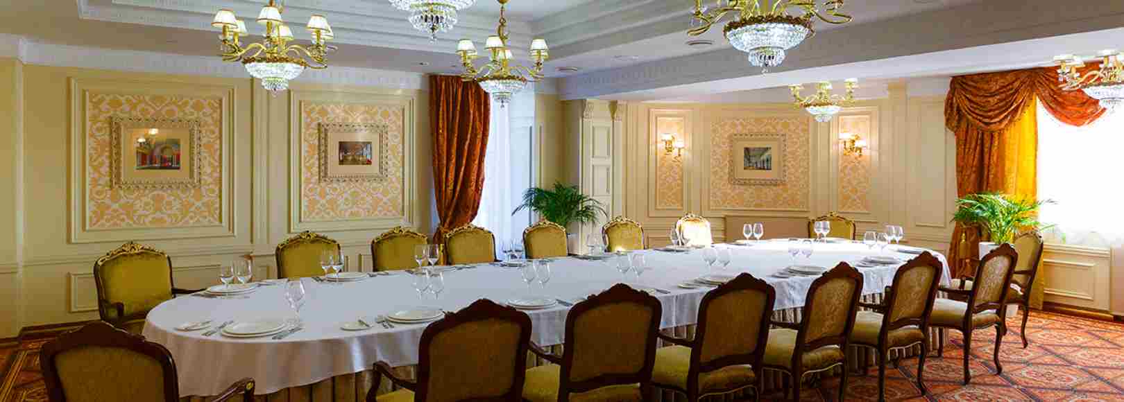 Фотография банкетного зала Петербургский
