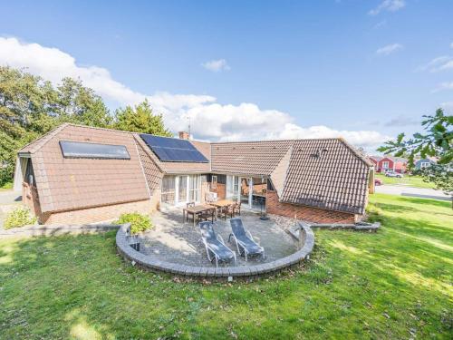 Фотография гостевого дома Holiday home Blåvand CXCIX