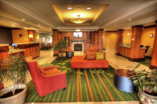 Фотография гостиницы Fairfield Inn & Suites Mount Vernon Rend Lake
