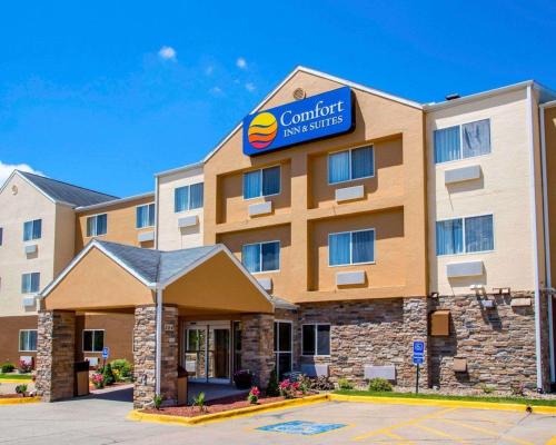 Фотографии гостиницы 
            Comfort Inn & Suites Coralville - Iowa City near Iowa River Landing