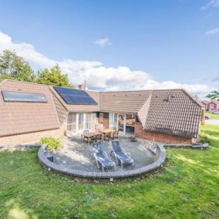 Фотография гостевого дома Holiday home Blåvand CXCIX