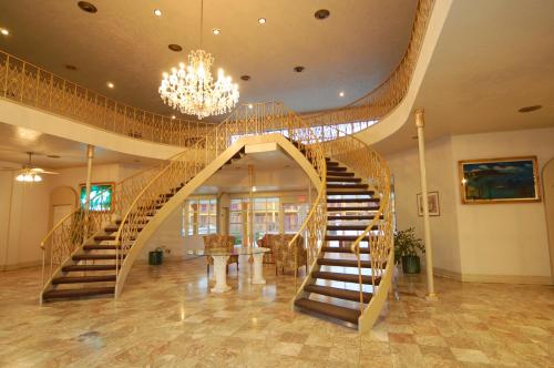 Фотография гостиницы Midtown Inn