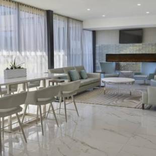 Фотографии гостиницы
Four Points by Sheraton Toronto Airport