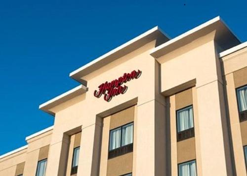 Фотография гостиницы Hampton Inn Kalamazoo